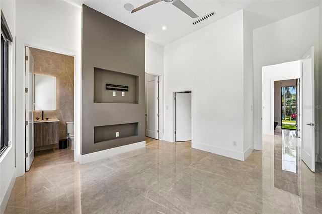 8103 N RIVER SHORE DRIVE, Tampa, FL 33604