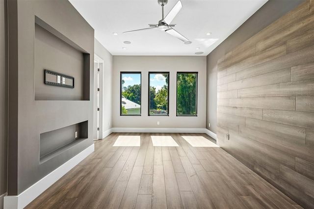 8103 N RIVER SHORE DRIVE, Tampa, FL 33604
