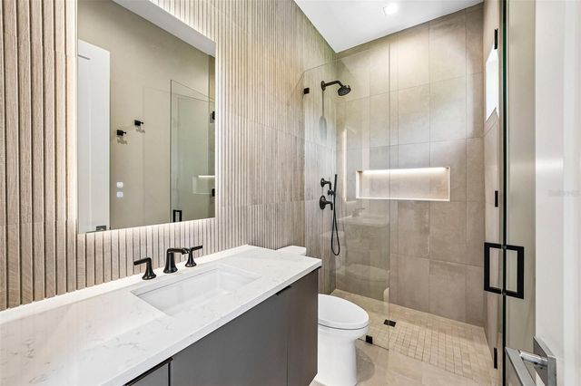 8103 N RIVER SHORE DRIVE, Tampa, FL 33604