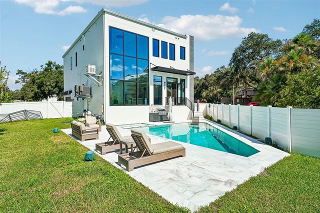 8103 N RIVER SHORE DRIVE, Tampa, FL 33604