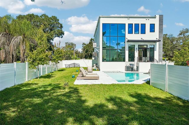 8103 N RIVER SHORE DRIVE, Tampa, FL 33604