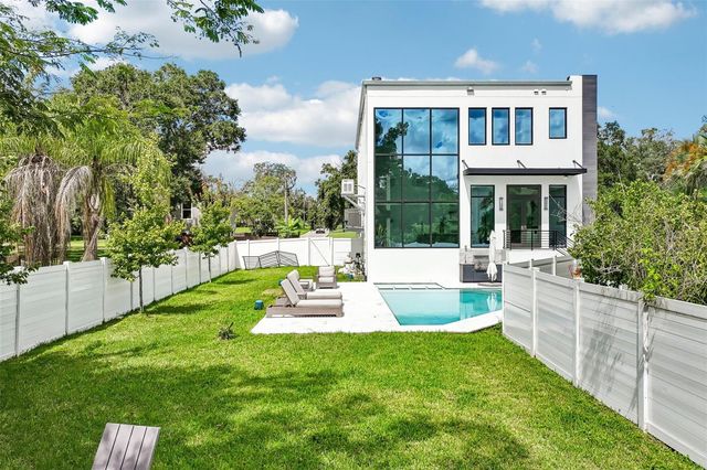 8103 N RIVER SHORE DRIVE, Tampa, FL 33604