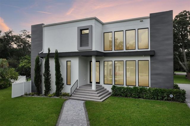 8103 N RIVER SHORE DRIVE, Tampa, FL 33604