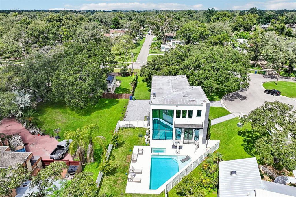 Image 80 of property listing at 8103 N RIVER SHORE DRIVE, Tampa, FL 33604