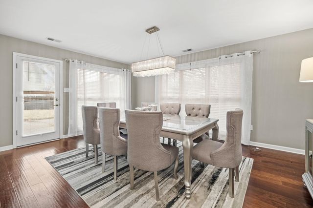 3904 BLUE SHORE CV, Lakeland, TN 38002