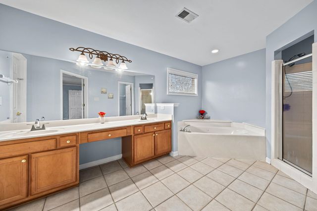 3904 BLUE SHORE CV, Lakeland, TN 38002