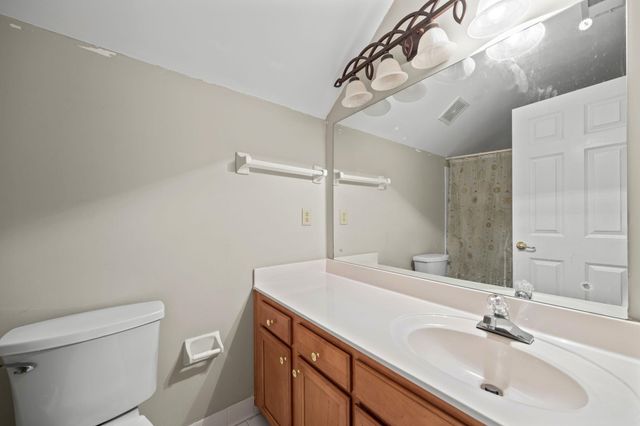 3904 BLUE SHORE CV, Lakeland, TN 38002