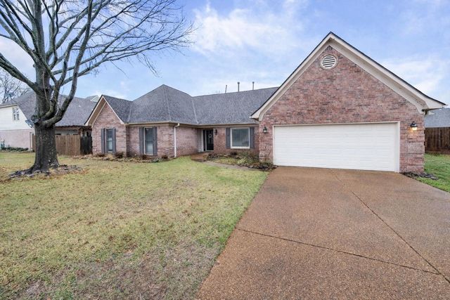 3904 BLUE SHORE CV, Lakeland, TN 38002