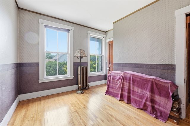 33 Gilbert St, North Brookfield, MA 01535