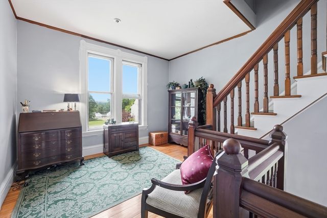 33 Gilbert St, North Brookfield, MA 01535