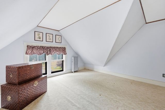 33 Gilbert St, North Brookfield, MA 01535