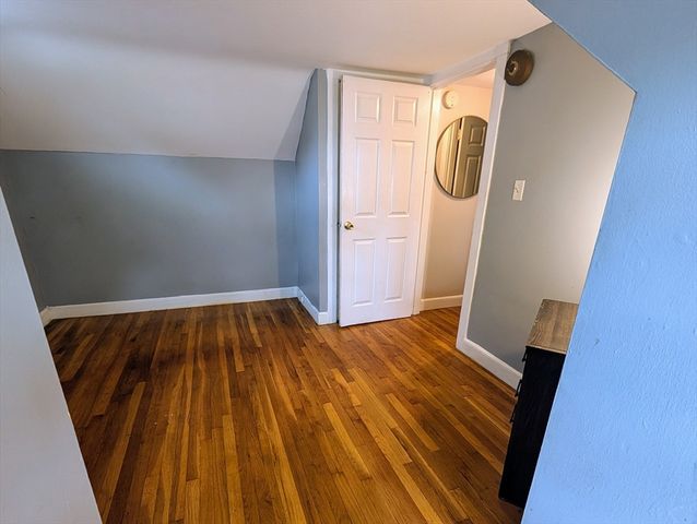 102 Sanford St, Melrose, MA 02176