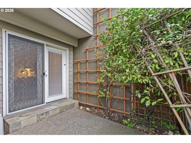 7302 N NEW YORK Ave, Portland, OR 97203