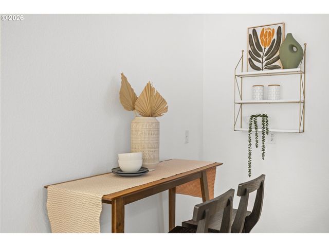 7302 N NEW YORK Ave, Portland, OR 97203