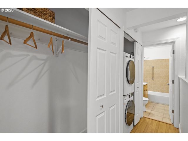 7302 N NEW YORK Ave, Portland, OR 97203