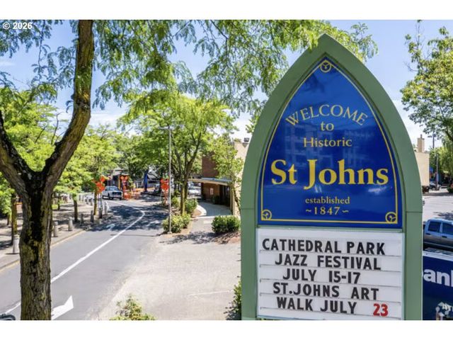 7302 N NEW YORK Ave, Portland, OR 97203