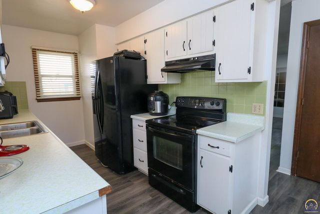 919 Henry St, Emporia, KS 66801