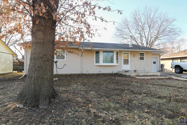 919 Henry St, Emporia, KS 66801