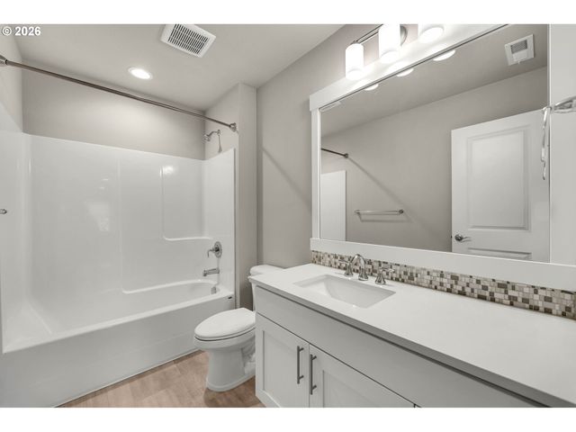 5956 N 86TH Ave, Camas, WA 98607