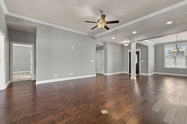 99 Silverstone Ln, Hermitage, TN 37076