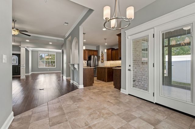 99 Silverstone Ln, Hermitage, TN 37076
