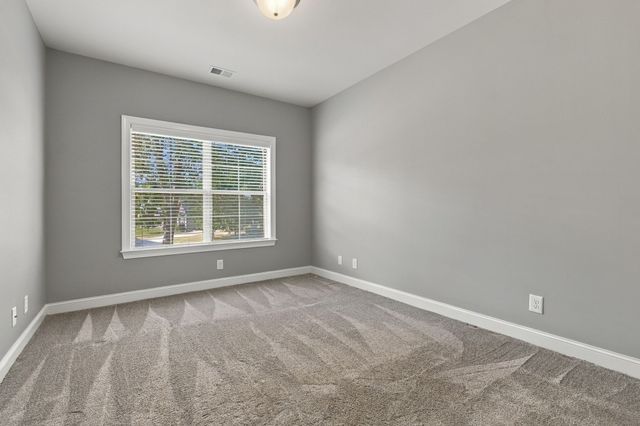 99 Silverstone Ln, Hermitage, TN 37076