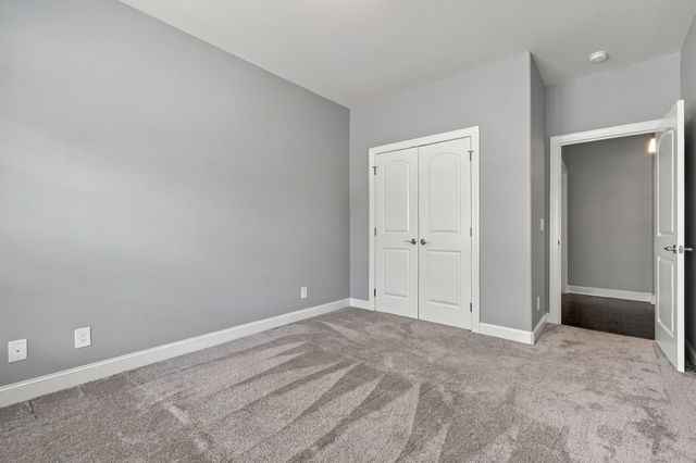 99 Silverstone Ln, Hermitage, TN 37076