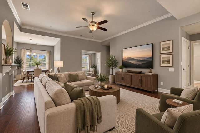 99 Silverstone Ln, Hermitage, TN 37076