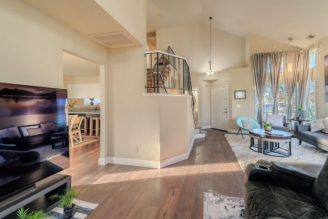 3930 Samos Way, Sacramento, CA 95823