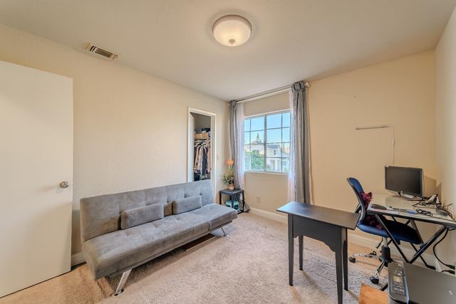 3930 Samos Way, Sacramento, CA 95823