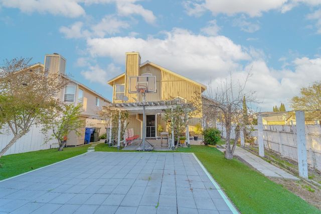 3930 Samos Way, Sacramento, CA 95823