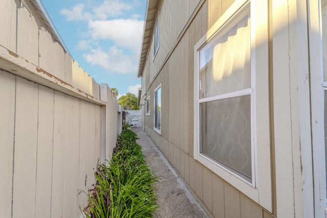 3930 Samos Way, Sacramento, CA 95823