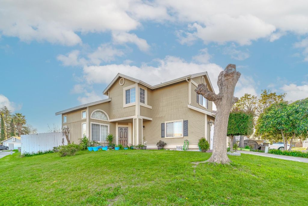 3930 Samos Way, Sacramento, CA 95823