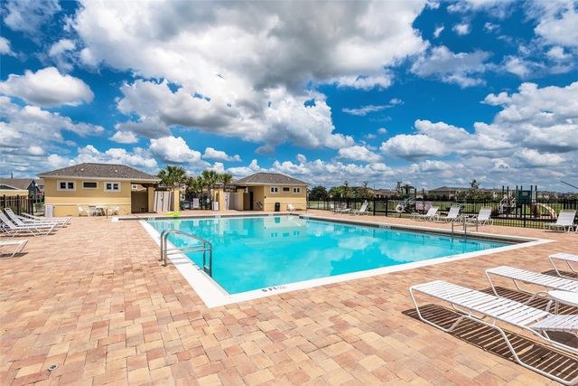 4813 APPLE BLOSSOM LANE, St Cloud, FL 34771