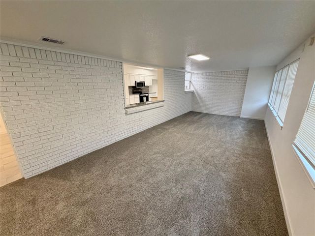 316 Angle Street, Angleton, TX 77515