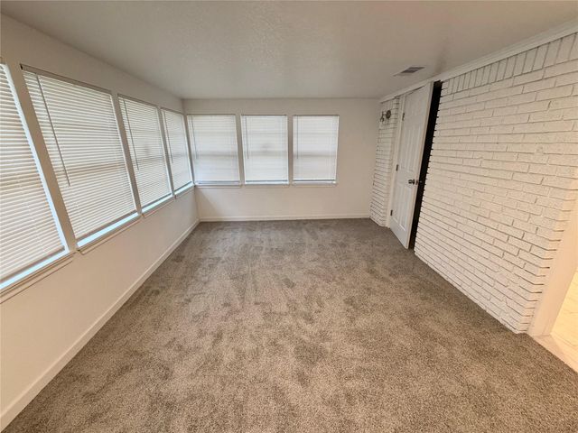 316 Angle Street, Angleton, TX 77515