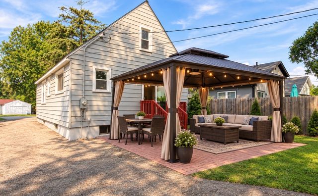 1621 ROUND LAKE Drive, Round Lake Beach, IL 60073