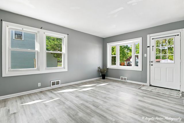 1621 ROUND LAKE Drive, Round Lake Beach, IL 60073