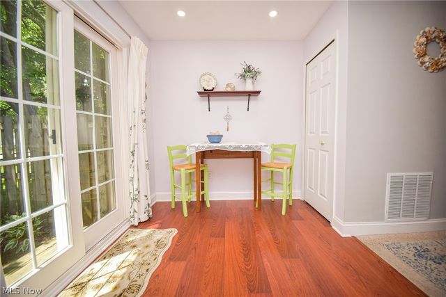 1022 S Court Street, Medina, OH 44256