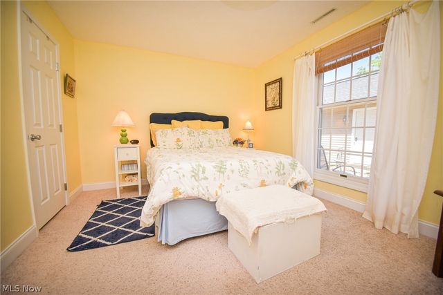 1022 S Court Street, Medina, OH 44256