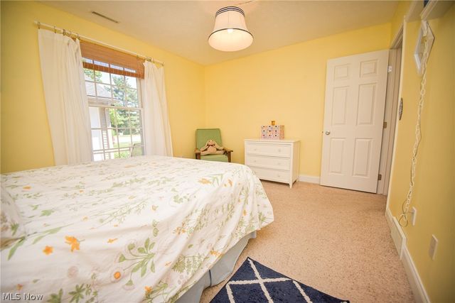 1022 S Court Street, Medina, OH 44256