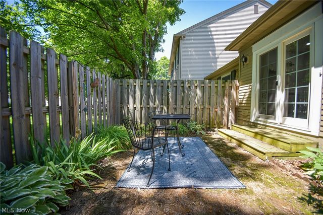 1022 S Court Street, Medina, OH 44256