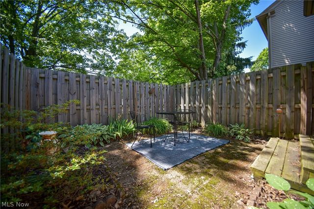 1022 S Court Street, Medina, OH 44256