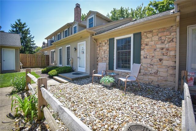 1022 S Court Street, Medina, OH 44256