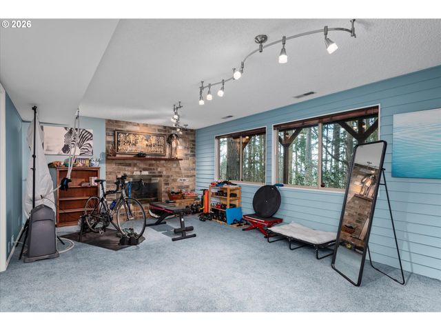 2842 GREENTREE Way, Eugene, OR 97405