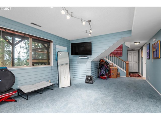 2842 GREENTREE Way, Eugene, OR 97405