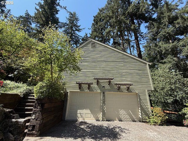 2842 GREENTREE Way, Eugene, OR 97405
