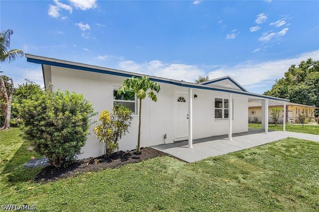 1480 Apollo DR, Fort Myers, FL 33905