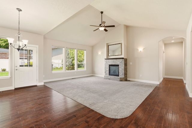 7521 N E St, Spokane, WA 99208