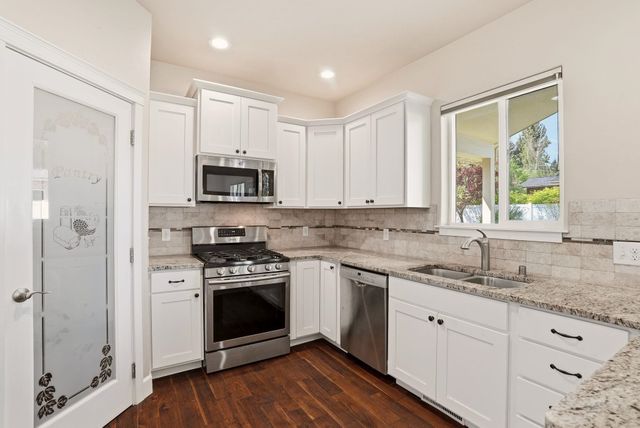 7521 N E St, Spokane, WA 99208